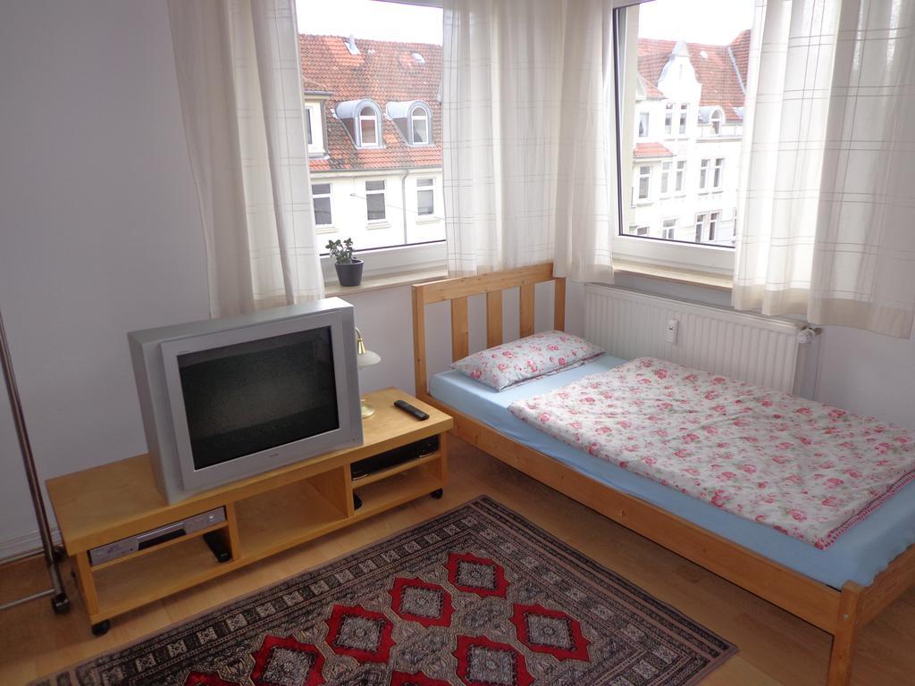 Apartments Naehe Messe - Room Agency Hannover Phòng bức ảnh